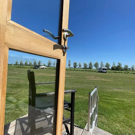 Polderpods of Tipi naast stad - Buitenplaats Molenwei Camping Leidschendam