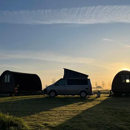 Polderpods Of Tipi Naast Stad - Buitenplaats Molenwei * Leidschendam